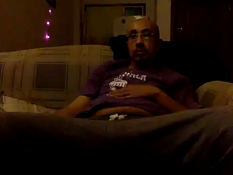 Snapshot of CaiBull chatting on November 20, 2025, 8:52 pm CaiBull online show from November 20, 2025, 8:52 pm