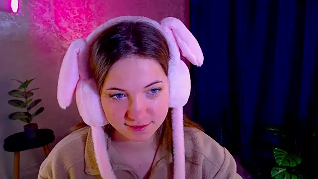 arlana klart online show from December 1, 2025, 1:10 am