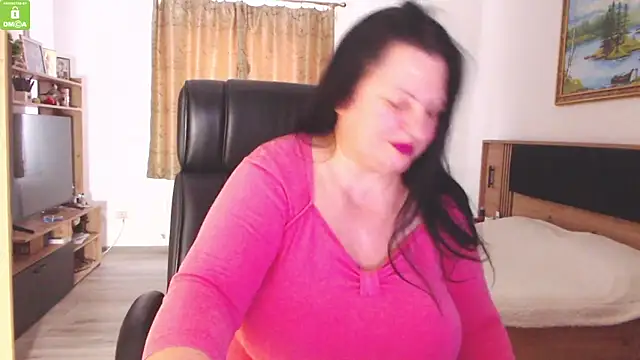 Snapshot of KendraSecrets chatting on November 26, 2025, 1:45 pm KendraSecrets online show from November 26, 2025, 1:45 pm