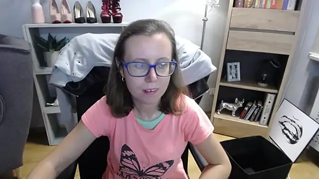 sweetxLizzy online show from September 12, 2025, 4:23 am