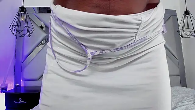 Snapshot of Lorenn_Hill chatting on December 14, 2025, 1:05 pm Lorenn Hill online show from December 14, 2025, 1:05 pm