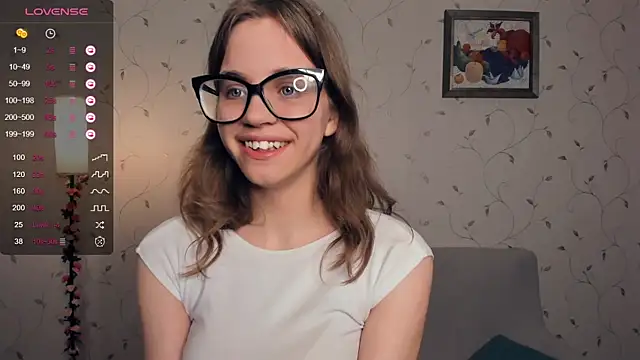 JoanBaggott online show from October 21, 2025, 8:53 pm