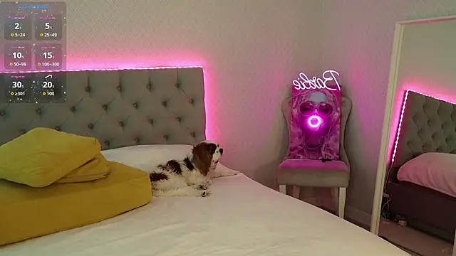 Katherinepinke online show from October 25, 2025, 8:22 am