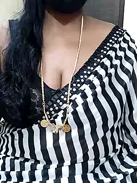 Snapshot of shobini chatting on December 5, 2025, 4:14 pm shobini online show from December 5, 2025, 4:14 pm