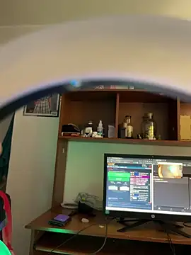 Niico Robiin  online show from September 19, 2025, 11:16 pm