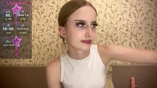 Snapshot of kittywithu chatting on October 4, 2025, 4:49 pm kittywithu online show from October 4, 2025, 4:49 pm