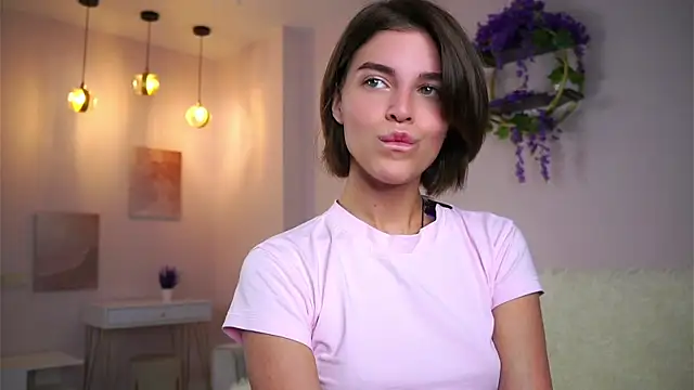 Snapshot of EleneButton chatting on October 28, 2025, 1:09 am EleneButton online show from October 28, 2025, 1:09 am