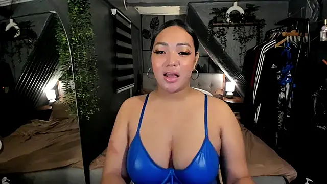 seductiveyumeko69 online show from September 26, 2025, 6:45 pm