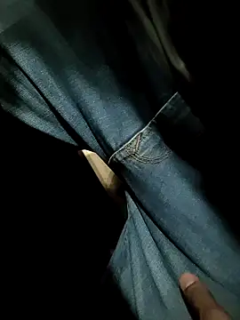 Snapshot of arsh_couple chatting on September 14, 2025, 7:29 am arsh couple online show from September 14, 2025, 7:29 am