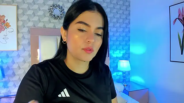 Sasha  sims   online show from December 3, 2025, 11:30 am