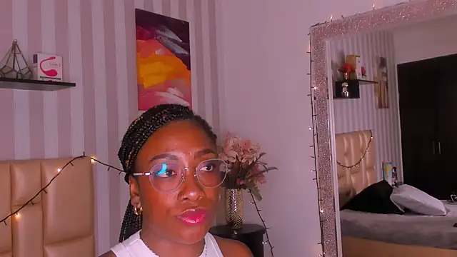 DarkHoneyy online show from October 28, 2025, 6:10 pm