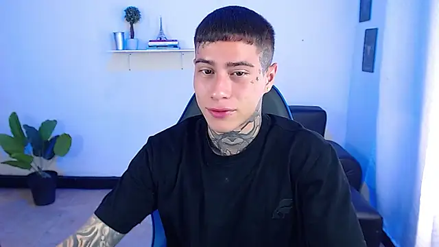 Snapshot of setthomas chatting on September 22, 2025, 2:41 pm setthomas online show from September 22, 2025, 2:41 pm