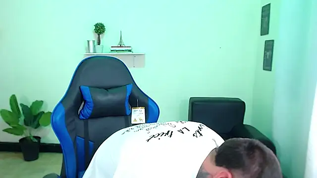 Snapshot of setthomas chatting on October 2, 2025, 2:35 pm setthomas online show from October 2, 2025, 2:35 pm