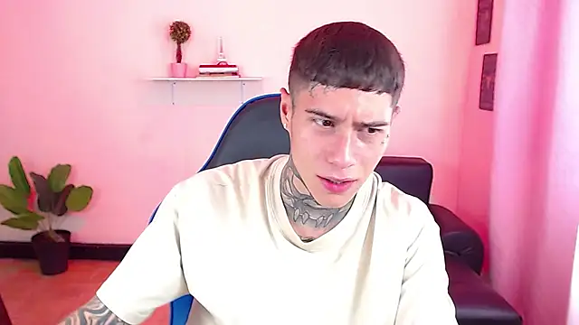 Snapshot of setthomas chatting on November 10, 2025, 2:38 pm setthomas online show from November 10, 2025, 2:38 pm