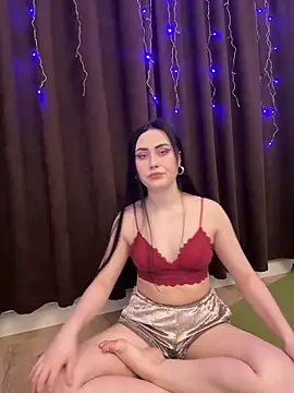 Snapshot of MilanaDayLi chatting on December 14, 2025, 2:11 pm MilanaDayLi online show from December 14, 2025, 2:11 pm