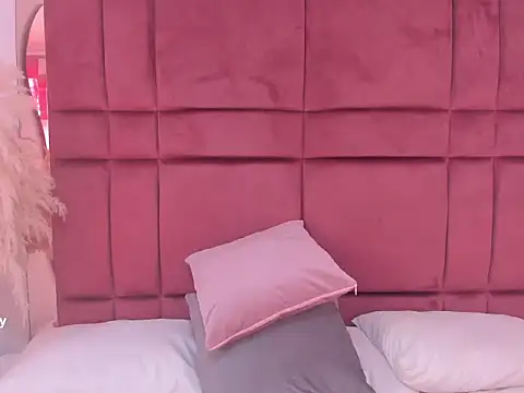 moesha rey1 online show from September 19, 2025, 5:57 pm