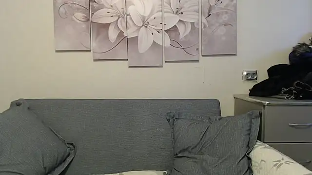 Snapshot of ProstoMaria chatting on October 6, 2025, 5:38 am ProstoMaria online show from October 6, 2025, 5:38 am