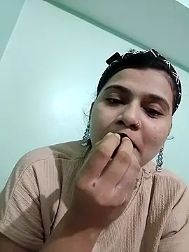 Kavya-Tiwari online show from October 7, 2025, 5:32 pm