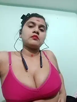 Kavya-Tiwari online show from December 16, 2025, 9:03 am