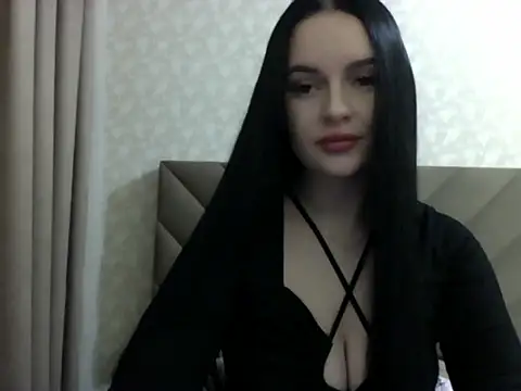 Lulii24 online show from September 11, 2025, 11:05 pm
