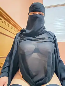 Snapshot of _Laiali_ chatting on September 15, 2025, 12:27 pm Laiali online show from September 15, 2025, 12:27 pm