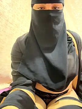 Snapshot of _Laiali_ chatting on November 4, 2025, 1:10 pm Laiali online show from November 4, 2025, 1:10 pm