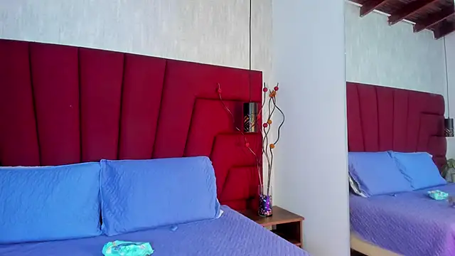 Hisoka 011 online show from November 13, 2025, 2:10 am