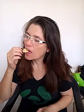 Snapshot of Merida2276 chatting on November 15, 2025, 12:02 pm Merida2276 online show from November 15, 2025, 12:02 pm