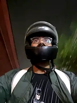 Snapshot of YoursThickDick chatting on October 30, 2025, 4:08 pm YoursThickDick online show from October 30, 2025, 4:08 pm