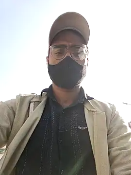 Snapshot of YoursThickDick chatting on December 14, 2025, 5:24 am YoursThickDick online show from December 14, 2025, 5:24 am