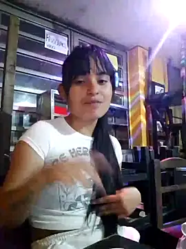 Snapshot of Kristaltoms chatting on October 25, 2025, 3:47 am Kristaltoms online show from October 25, 2025, 3:47 am
