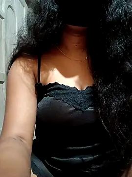 Snapshot of DiyaRoy49 chatting on November 10, 2025, 5:34 pm DiyaRoy49 online show from November 10, 2025, 5:34 pm