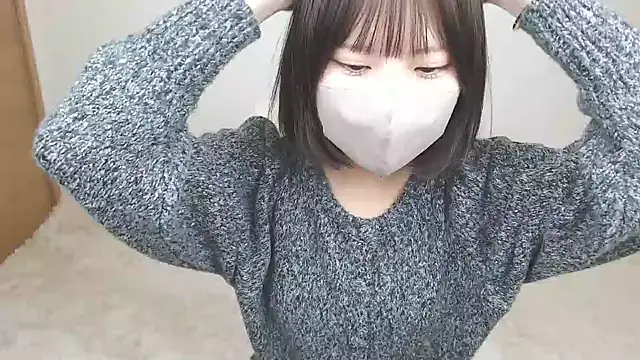 Snapshot of yuna_rin chatting on December 4, 2025, 10:46 am yuna rin online show from December 4, 2025, 10:46 am