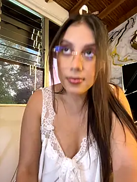 Snapshot of Harley_J_ chatting on November 4, 2025, 12:48 pm Harley J online show from November 4, 2025, 12:48 pm