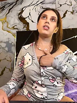 Snapshot of Harley_J_ chatting on November 30, 2025, 4:44 pm Harley J online show from November 30, 2025, 4:44 pm