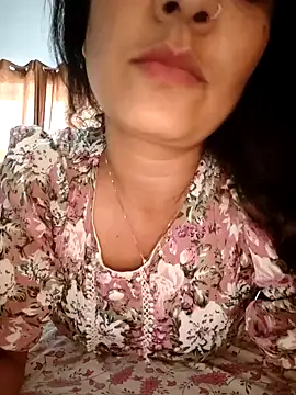 Snapshot of CUTE-PX chatting on October 28, 2025, 6:50 am CUTE-PX online show from October 28, 2025, 6:50 am