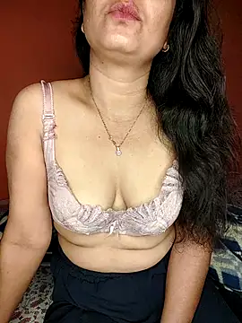 Snapshot of CUTE-PX chatting on October 30, 2025, 3:08 am CUTE-PX online show from October 30, 2025, 3:08 am