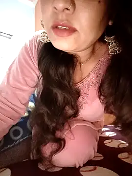 Snapshot of CUTE-PX chatting on November 28, 2025, 4:15 am CUTE-PX online show from November 28, 2025, 4:15 am