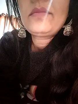 Snapshot of CUTE-PX chatting on November 30, 2025, 5:44 am CUTE-PX online show from November 30, 2025, 5:44 am