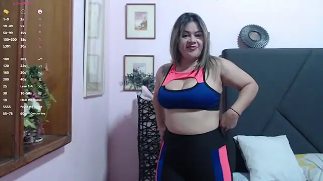 pamela echeverria online show from September 29, 2025, 10:31 am