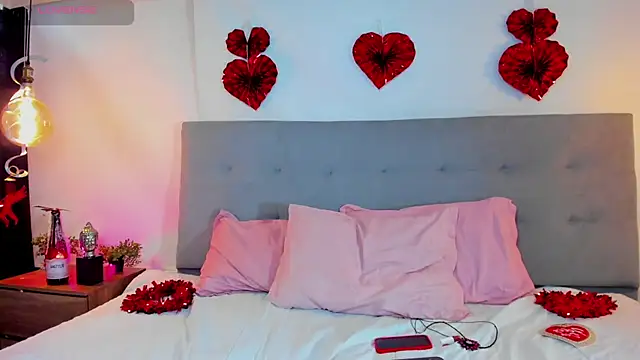 Snapshot of Luna_Claire chatting on September 20, 2025, 1:12 pm Luna Claire online show from September 20, 2025, 1:12 pm