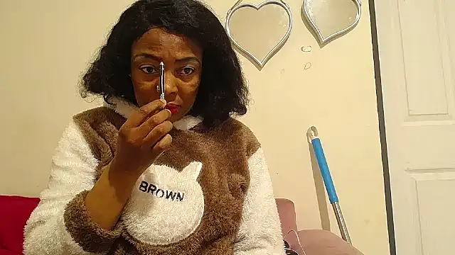 SEXYMOANSXX online show from November 8, 2025, 5:07 am