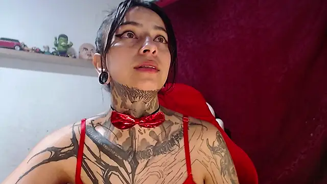 Julls420 online show from September 14, 2025, 7:18 am