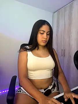 OriannaLuna online show from September 21, 2025, 10:33 pm