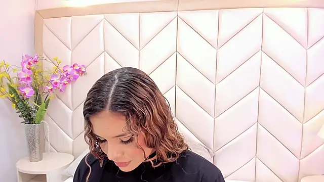 Snapshot of CataRicci chatting on September 20, 2025, 11:55 am CataRicci online show from September 20, 2025, 11:55 am