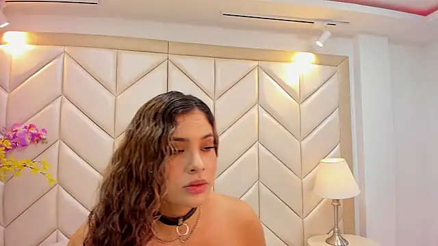 Snapshot of CataRicci chatting on September 23, 2025, 11:46 am CataRicci online show from September 23, 2025, 11:46 am