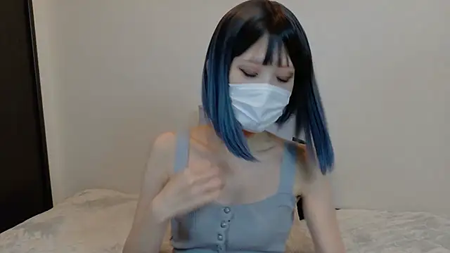 sarina at online show from November 3, 2025, 4:25 am