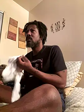 viceutk1 online show from December 14, 2025, 11:48 am