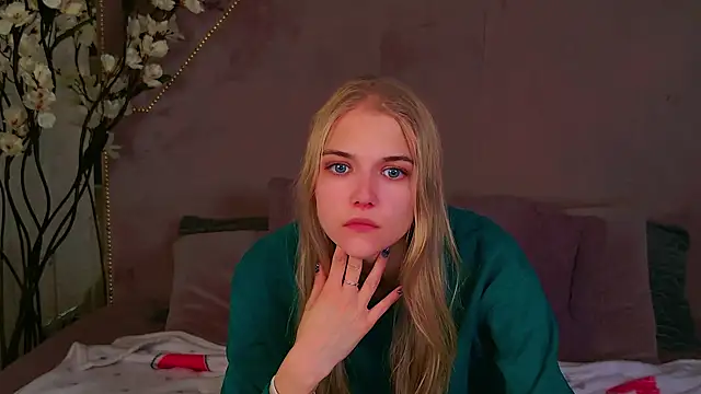 Snapshot of 4example_Chloe chatting on September 25, 2025, 10:52 am 4example Chloe online show from September 25, 2025, 10:52 am