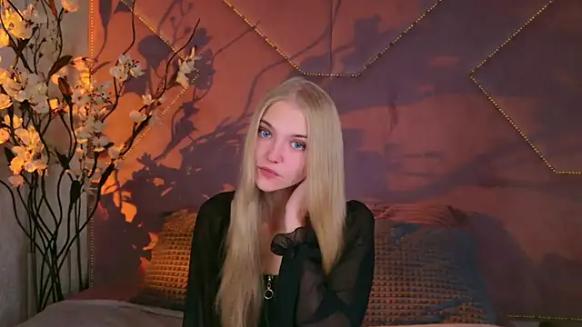 Snapshot of 4example_Chloe chatting on October 1, 2025, 10:43 am 4example Chloe online show from October 1, 2025, 10:43 am